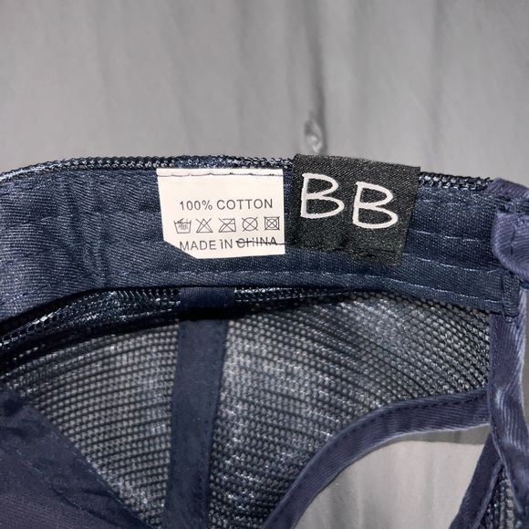 Fishing Hat - Picture 3 of 4